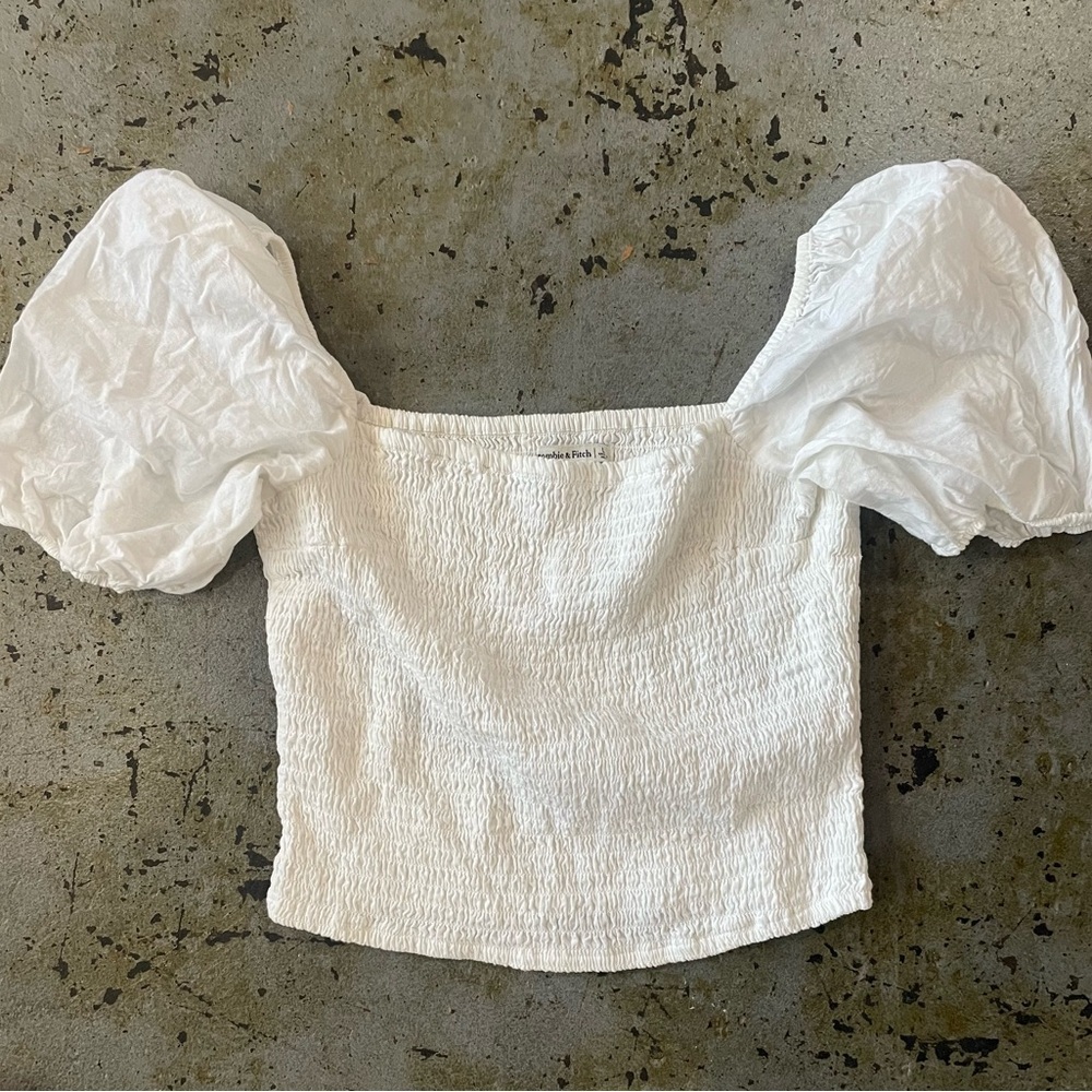 Abercrombie & Fitch White Smocked Puff Sleeve Top Size Large